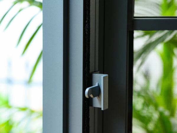 Solarium Florence Auto-Portant 12x15 Gris Avec Toît en Métal – Image 10